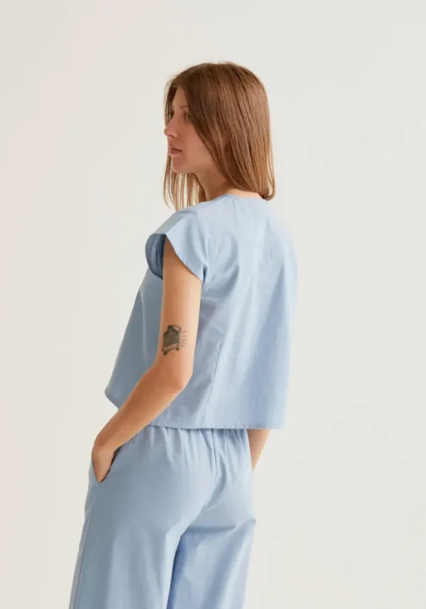 Compania blue daisy shirt 3 Darling Daisy Blouse