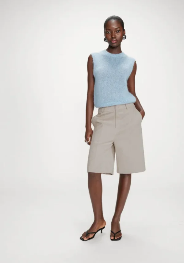 Vollo Sleeveless Sweater In Ciel