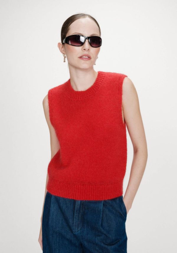 Grace & mila vollo red 3 Vollo Sleeveless Sweater In Rouge