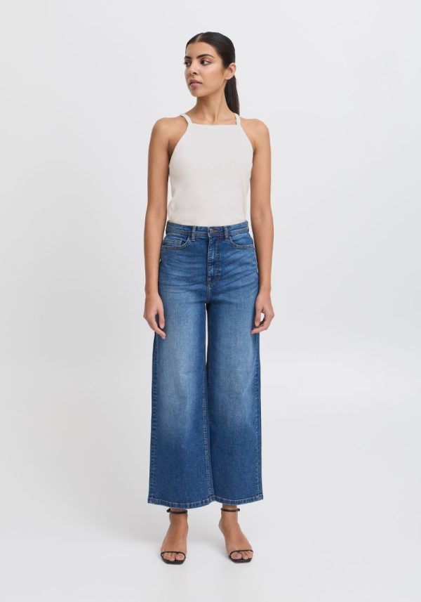 Oreta White Vest Top