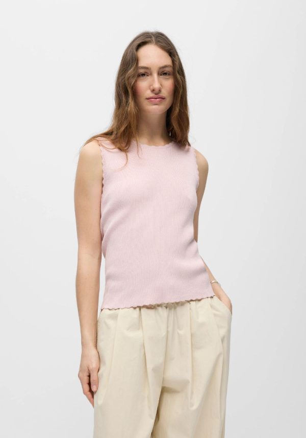 Kelly Rose Scallop Top