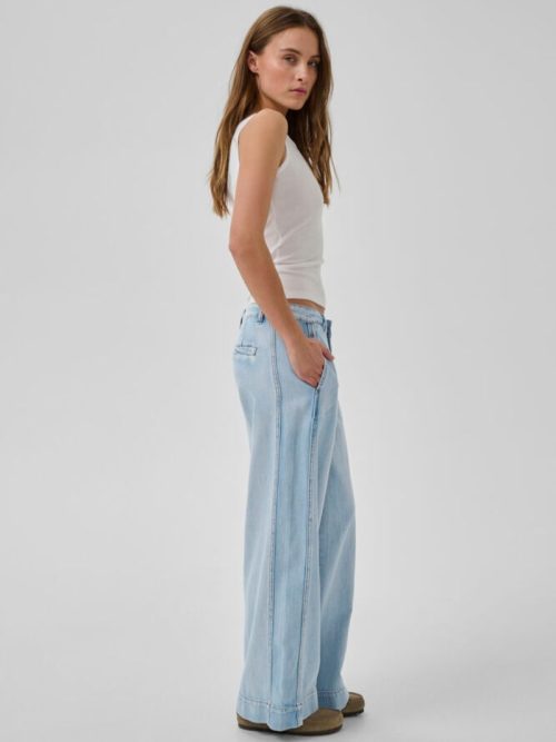 Hilma light Wash Wide Jeans