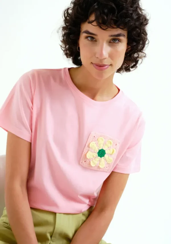 Nuevo Pink Sunflower T-Shirt