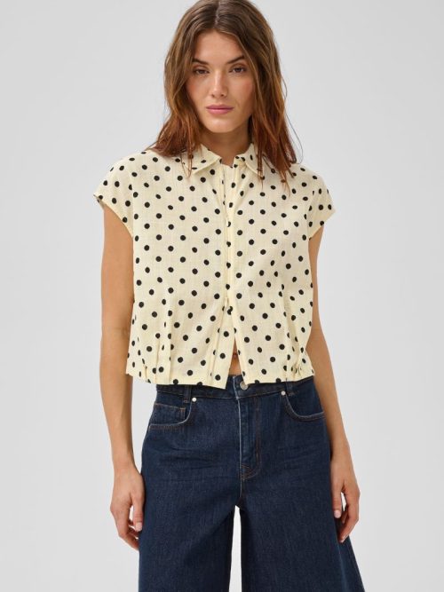 My essentail wardrobe nada shirt 4 Nada Polka Dot Short Shirt