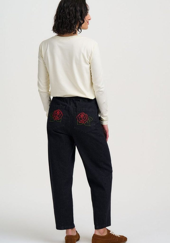 Mila Embroidered Barrel Jeans